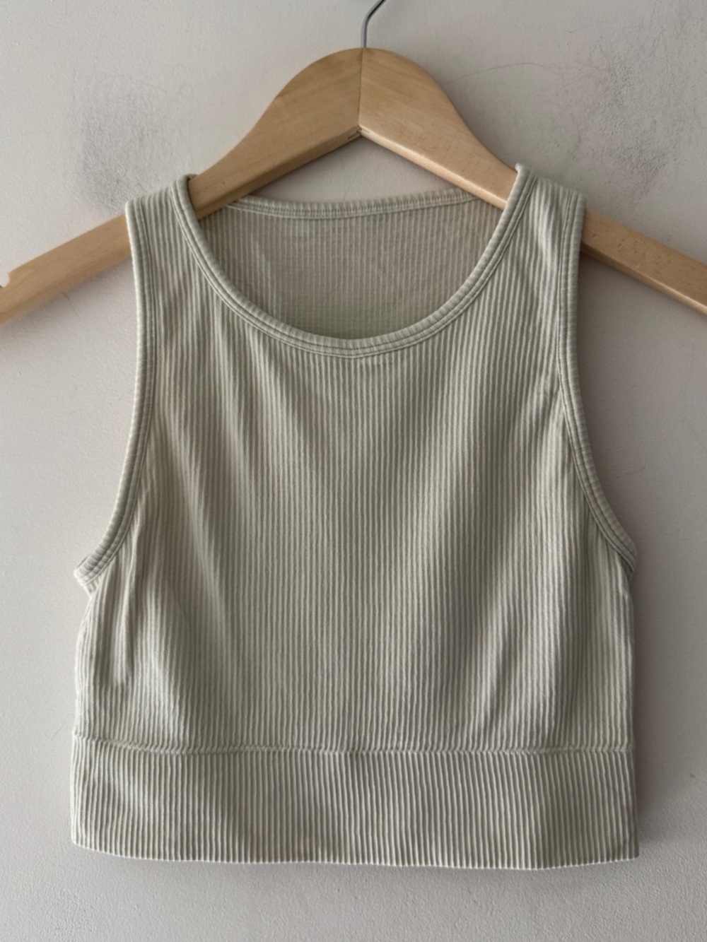 SKIMS Ribbed Crop Tank Top -‎ Beige Green